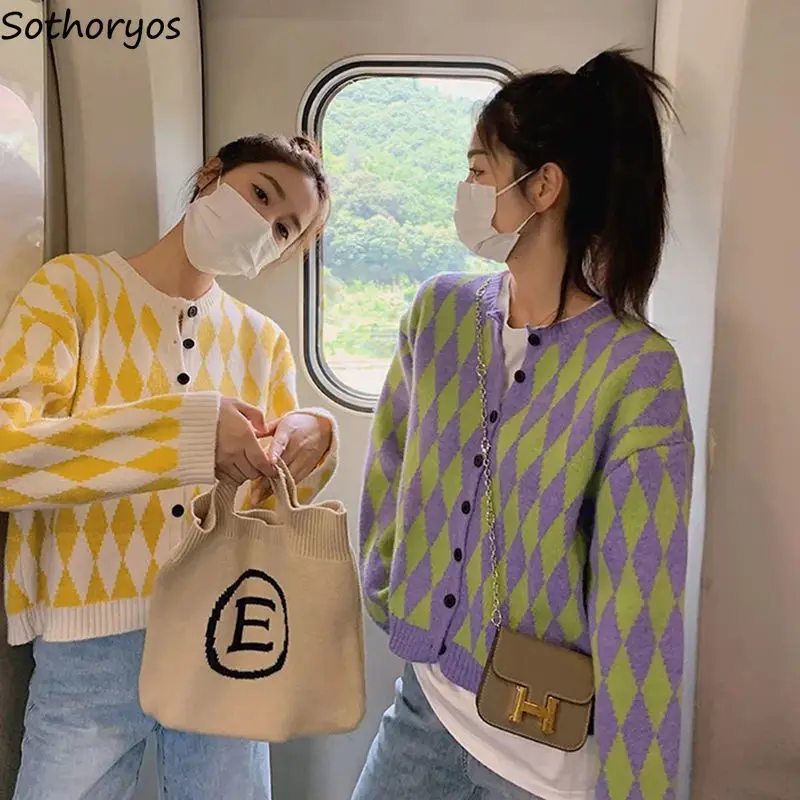 Кардиган женский трикотажный яркий с круглым вырезом в стиле преппи на осень