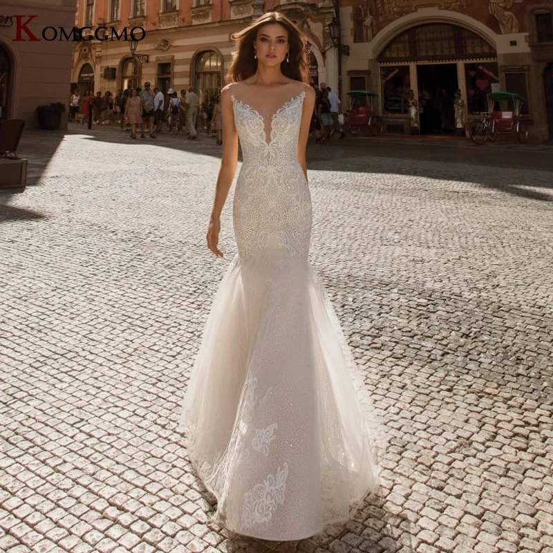 

Elegant Sleeveless Illusion O-Neck Mermaid Wedding Dress Custom Made Court Train Embroidery Appliques Tulle Button Bridal Gown