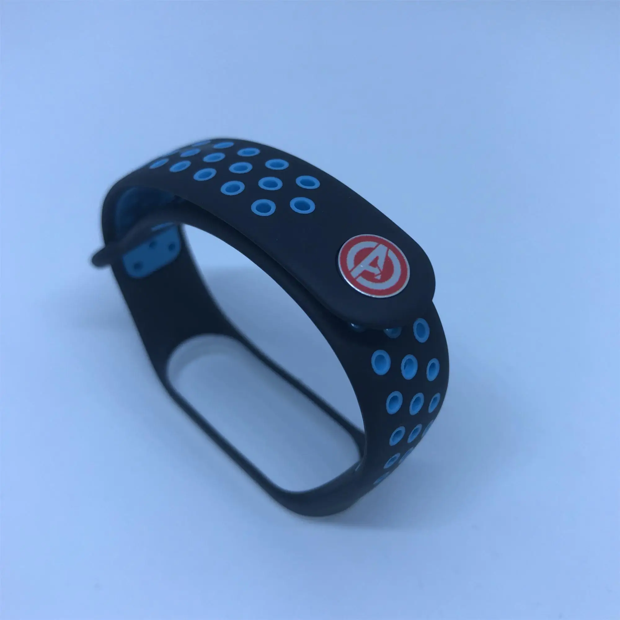 FIFATA NEW The Avengers Silicone Watch Strap For Xiaomi Mi Band 4 Xiaomi Mi Band 3 Smatr Watch Wristband Replace Accessories - Цвет: Black Bule-A