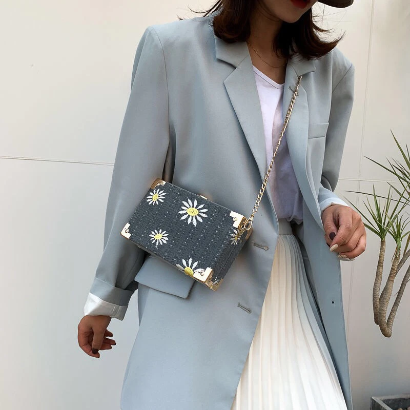 

2021 Summer Bags For Women Fashion Chain Straw Wicker Bag Rattan Shoulder Beach Bag sac de plage en paille bolso verano mimbre