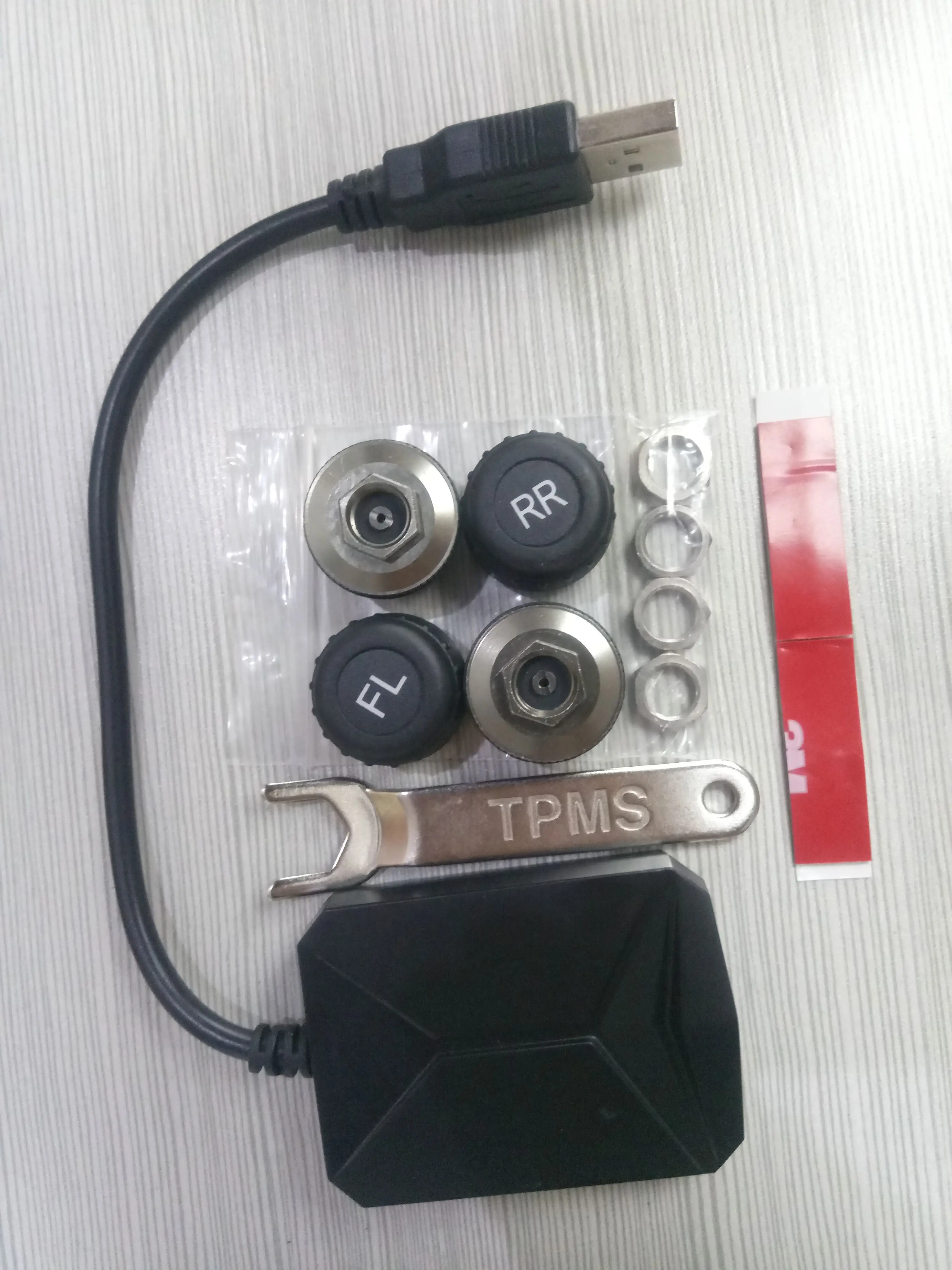 Система контроля давления в шинах Klyde универсальная система с USB Bluetooth |