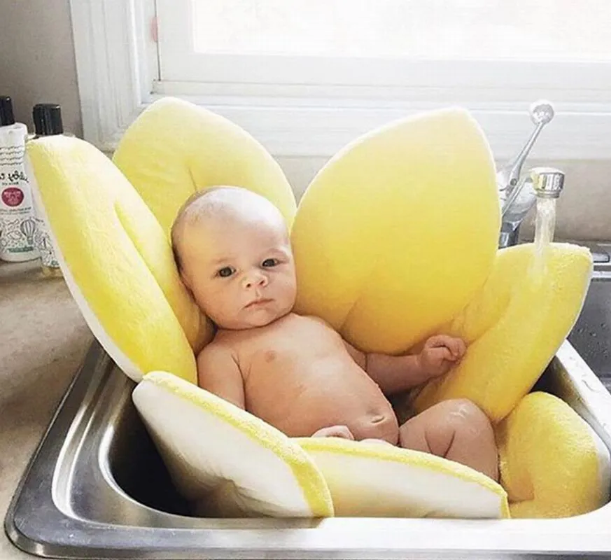 

New Creative Baby Bathing Mat Plush Toys Cute Children Bathe with Soothing Toys Soft Baby Children Kids Gift Cute Photo Props