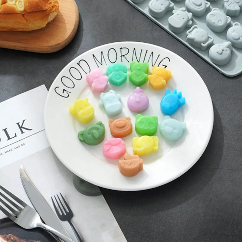 Силиконовая форма в виде поросенка с мультяшными животными 15 видов силиконовая