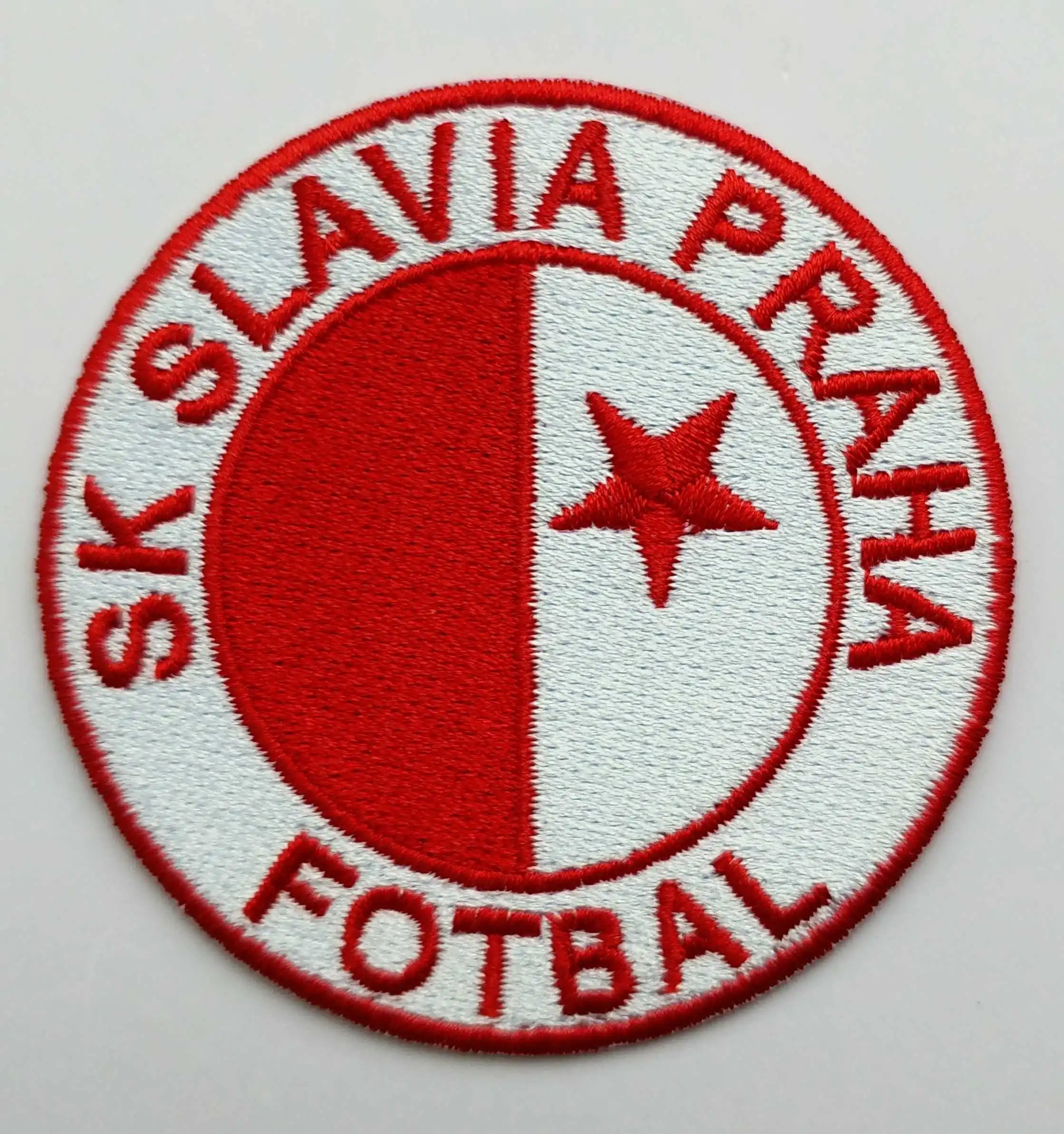 2 шт./партия, Футбольная команда fussball, Slavia Praha, логотип, железная нашивка, Aufnaeher, аппликация Buegelbild, вышитая