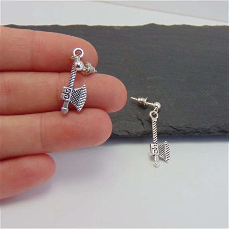 Серьги-гвоздики в виде Боевого Топора шариковые серьги-гвоздики ювелирные