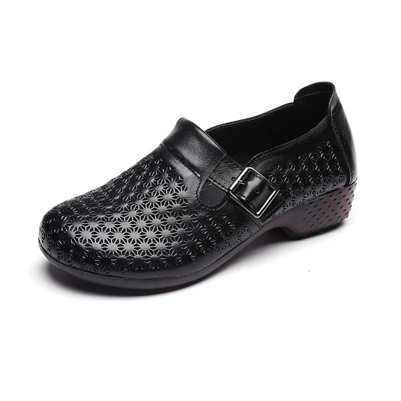 Женские лоферы из натуральной кожи на плоской платформе с круглым носком без