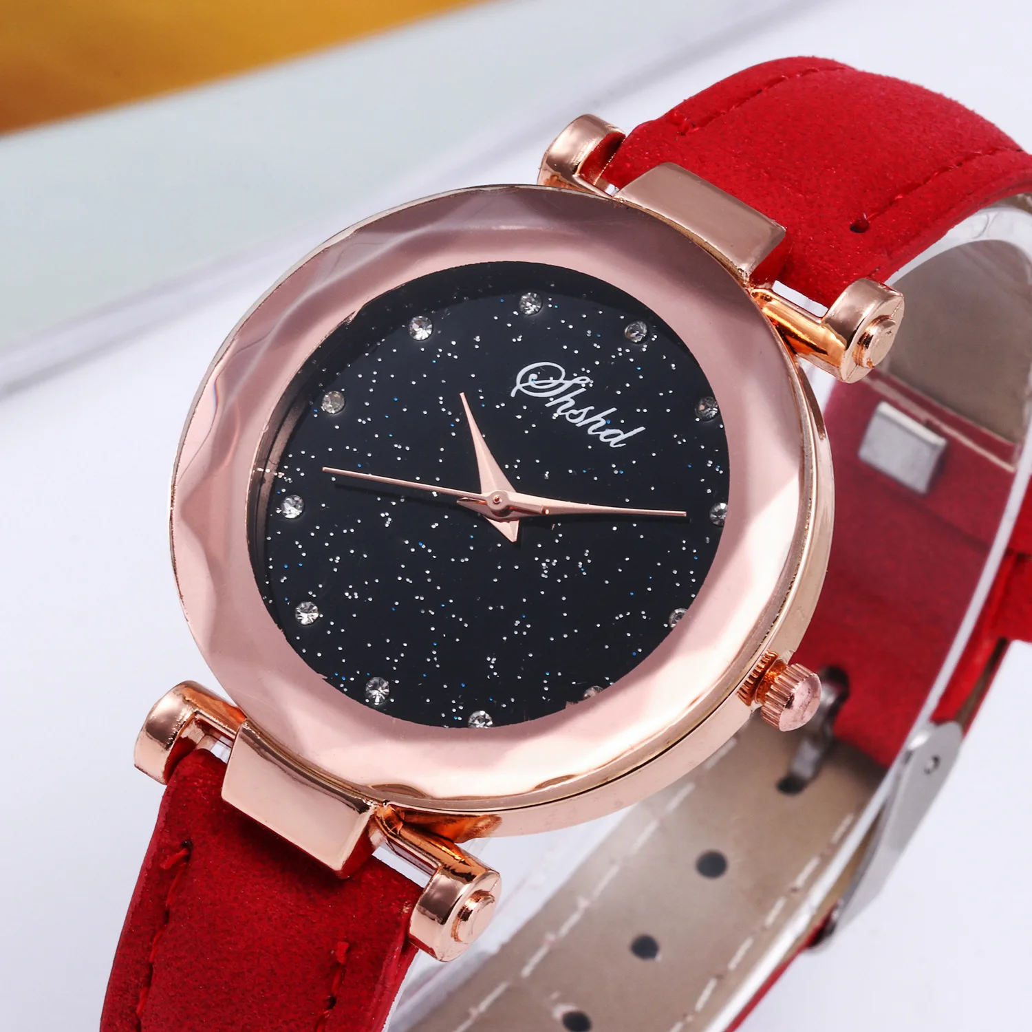 Новые часы модные женские повседневные с кожаным ремешком Роскошные Аналоговые