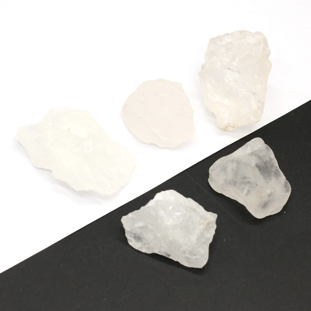 

1Pcs Natural Stone Clear Quartz Rough Gravel Healing Reiki Crystal Nugget Stone for Gemstone Gift Collection and Home Decor