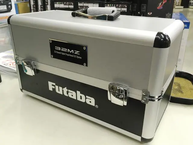 Futaba новая модель 2,4 г сенсорный экран 32 канальный Дистанционно управляемый T32MZ с R7108SB приемник