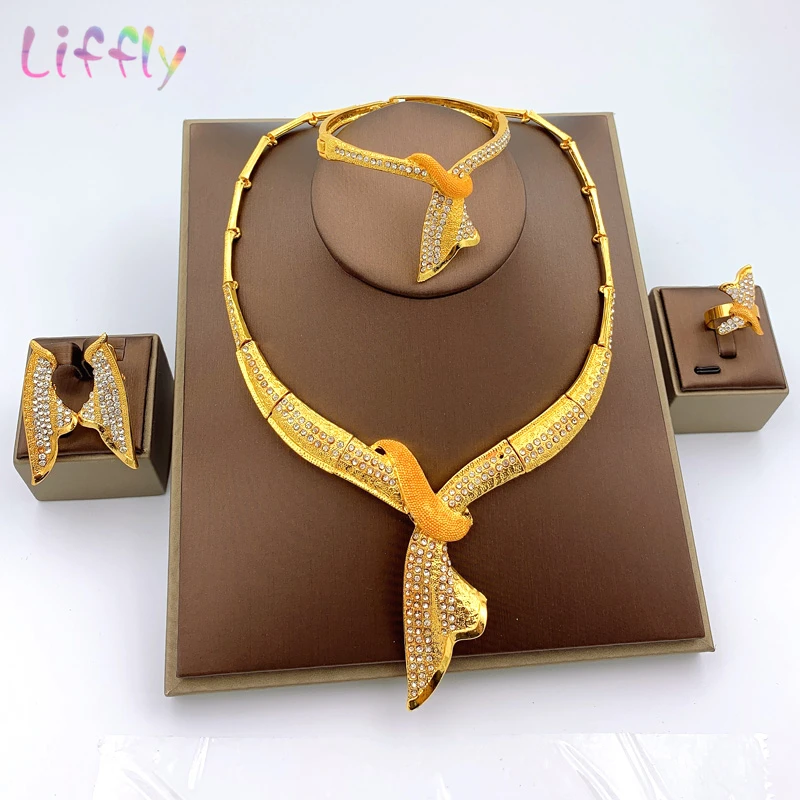 Комплект из колье и серёг в африканском стиле|Ювелирные наборы| |