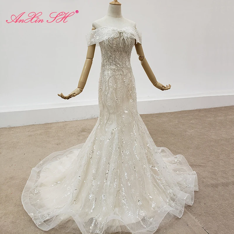 

AnXin SH luxury princess trumpet beading pearls handmade boat neck bride white lace mermaid wedding dress 100% real photos