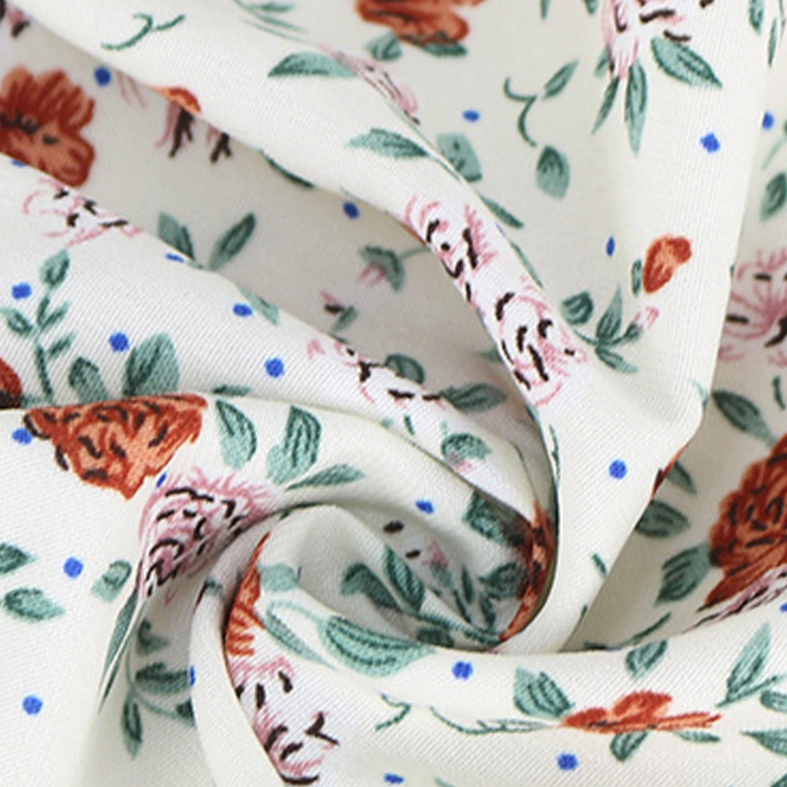 

Summer Women Sexy V-neck Floral Print Tops Ladies Female Fashion Tops for Party Going Out 2021