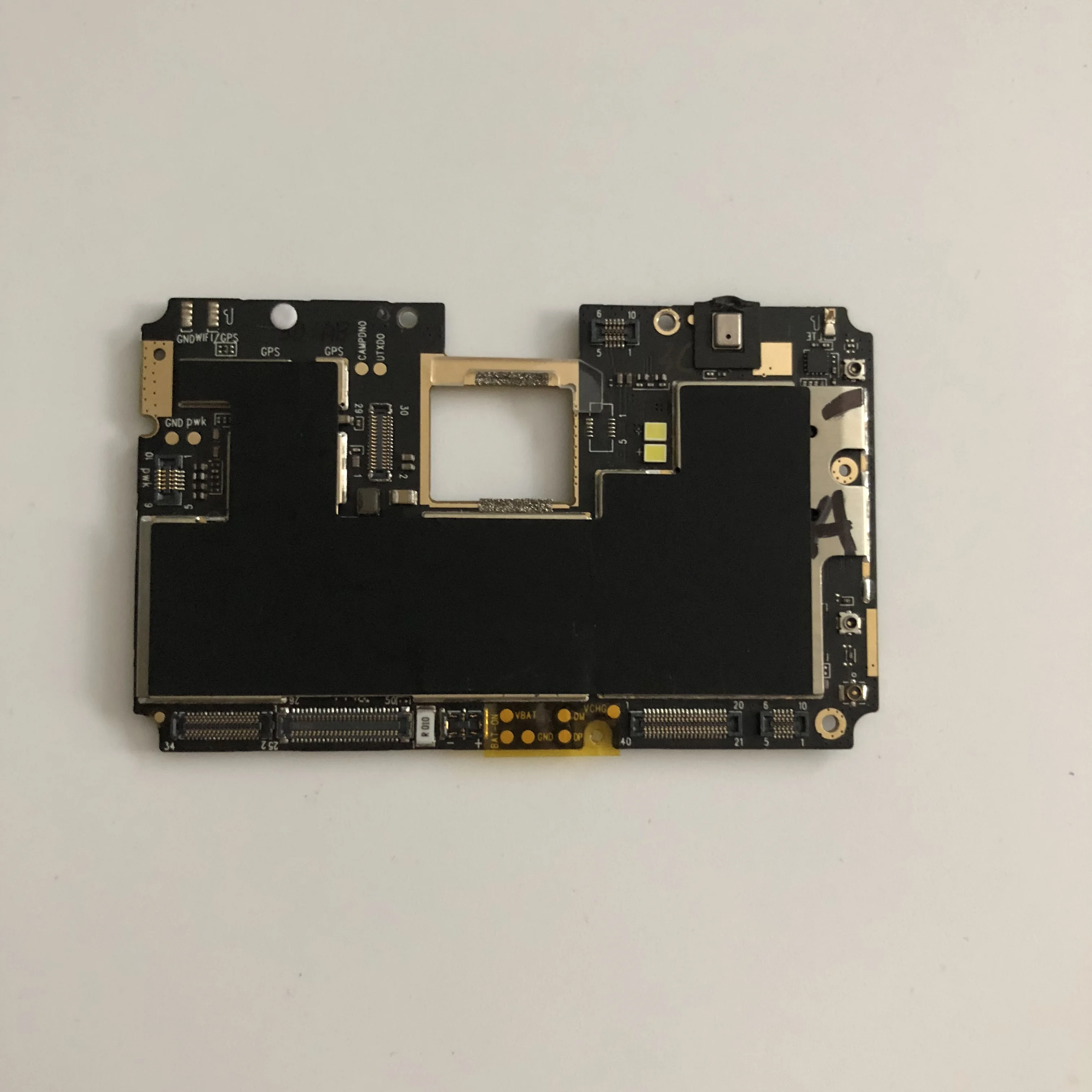 

Used Mainboard 4G RAM+64G ROM Motherboard For Elephone S8 MTK Helio X25 Deca Core 6.0 Inch FHD 2560x1440 Smartphone