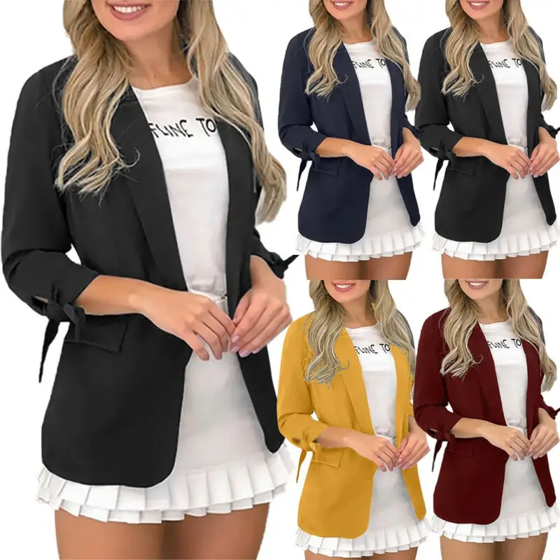 Женский деловой пиджак с воротником облегающий длинным рукавом и карманами