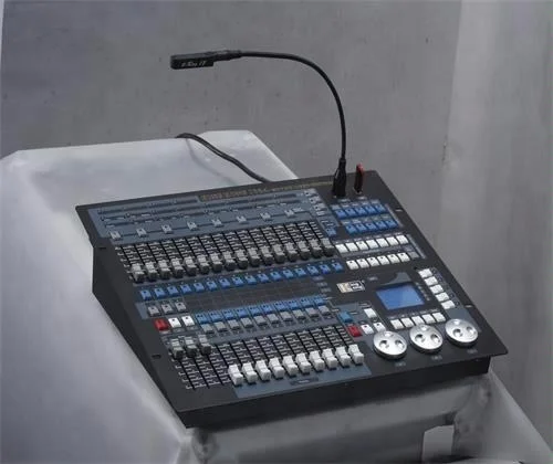 

High quality Kingkong console 1024 DMX stage light controller in China
