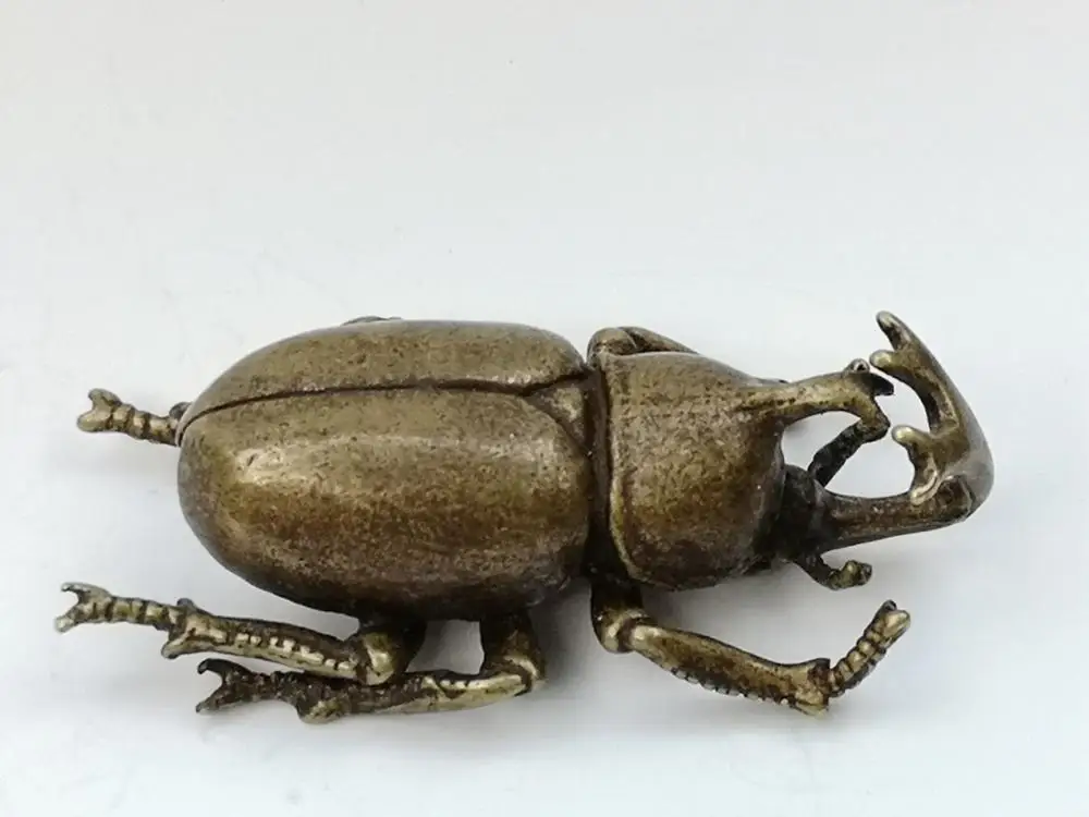 

YIZHU CULTUER ART Collection China Old Bronze Carved Charming Beetle Statue Pendant Or Paperweight Gift