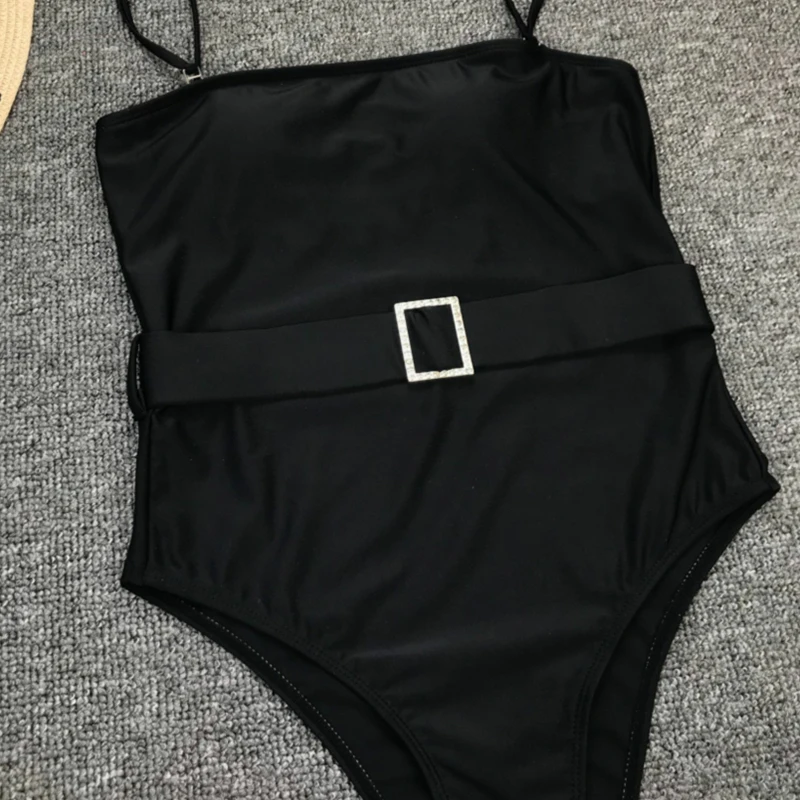 Купальник женский винтажный однотонный черный без бретелек|Комбинезоны| |