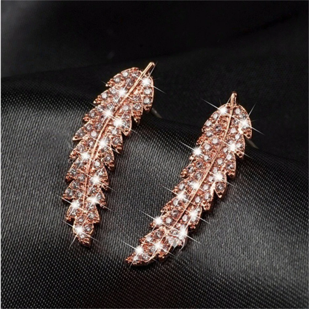 

Gorgeous Shiny Zircon Feather Leaf Earrings Female Banquet Party Charm Jewelry Birthday Gift Jewelry Earrings Wholesale