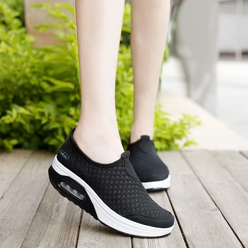 Туфли женские сетчатые на плоской подошве дышащие повседневные лоферы кроссовки