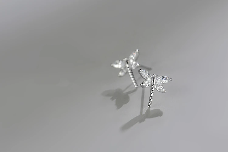 

925 Sterling Silver Prevent Allergy Crystal Dragonfly Stud Earrings for Women Bridal Wedding Earrings Jewelry Pendientes
