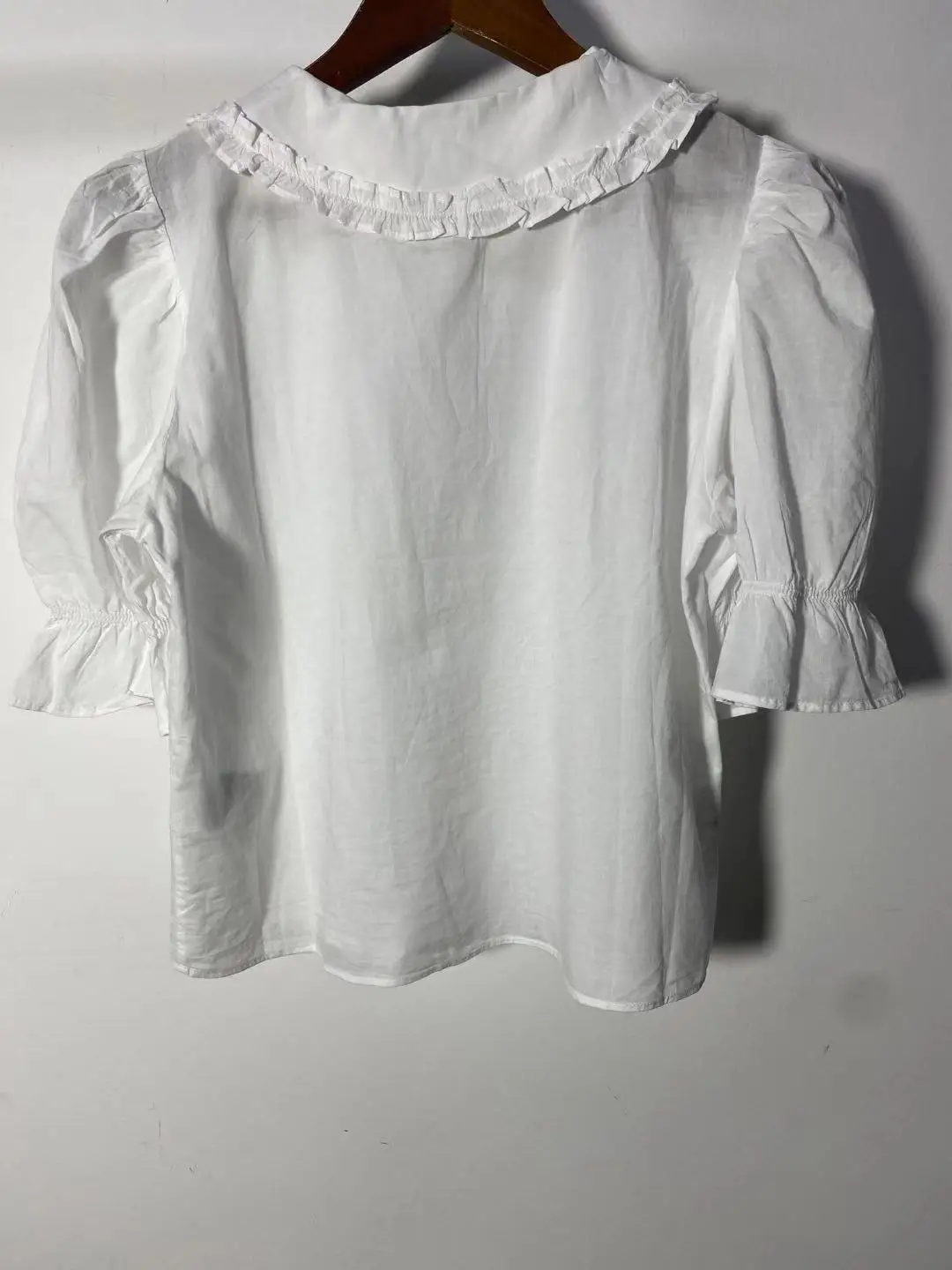 

2021 Summer Women Ruffles Puff Sleeve Blouse Peter Pan Collar Short Sweet Shirt and Tops with Buttons