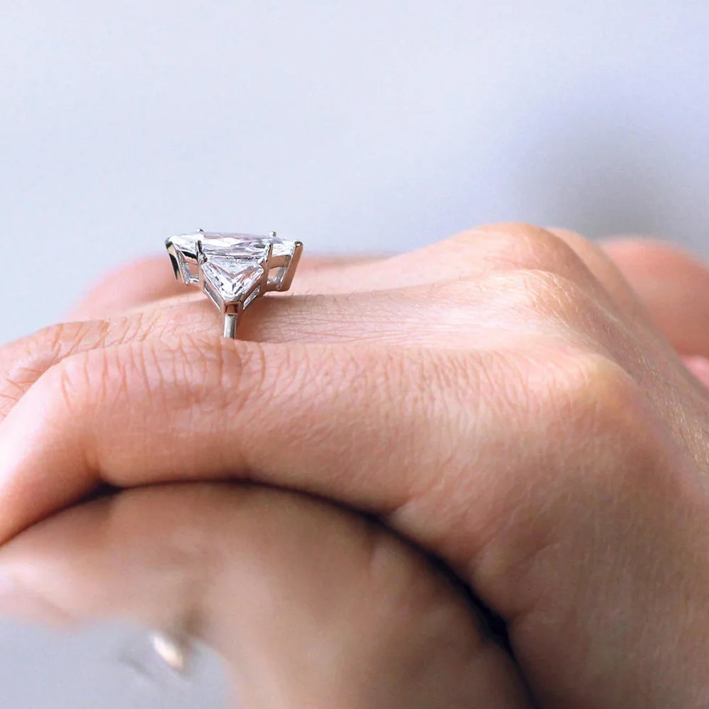 Горячее предложение 5 Ct Ms. Three Stone обручальное кольцо Brilliant SONA Marquise Pear Cut из