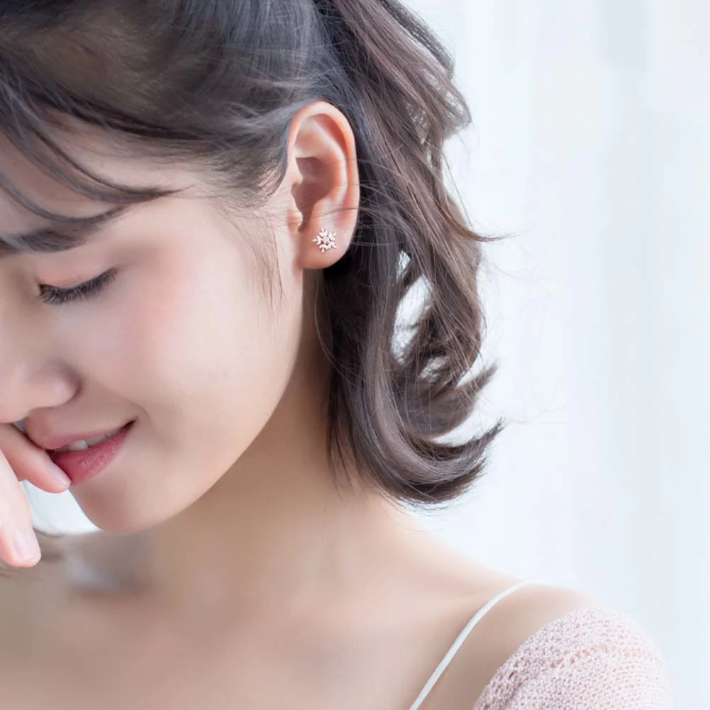 Женский посеребренный кулон Снежинка ожерелье серьги-гвоздики ювелирные