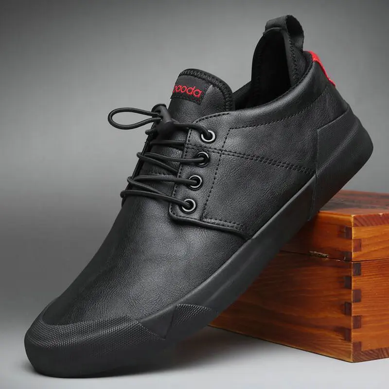 Мужские кожаные туфли на шнуровке черные повседневные плоской подошве