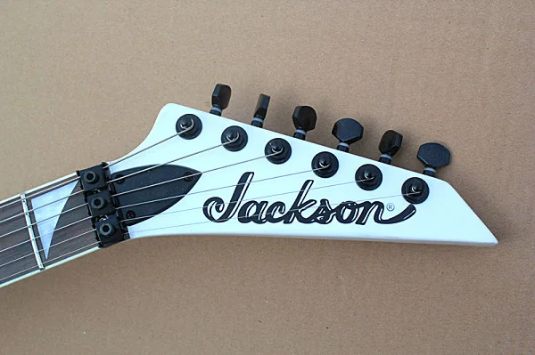 Jackson KE2 Келли электрогитара Джексон индивидуальная магазин RR гитара белый Джексон келли KE 2 с черные края гитары