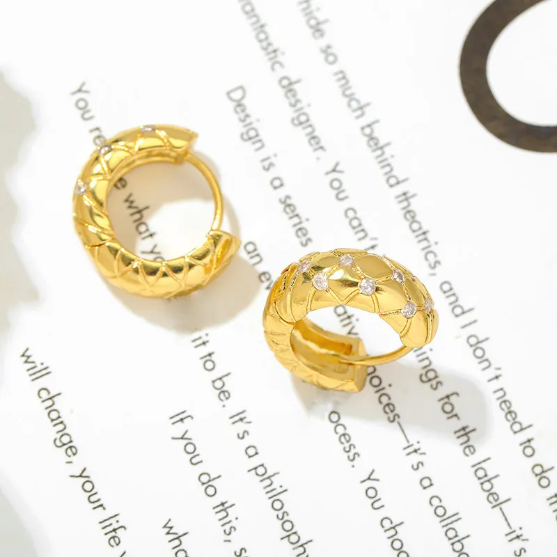 

Fashion Plated 18K Earrings For Women New Trend Minimalist Geometric Texture Zircons Earclip Married Jewelry Gift accessories