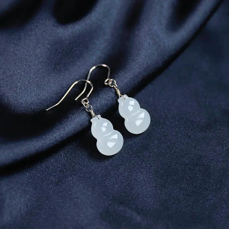 

[Yongfu] Natural Hetian Jade White Jade Gourd 925 Silver Earrings Trendy Earrings Exorcising and Fortune Drawing Earrings Ear Ho