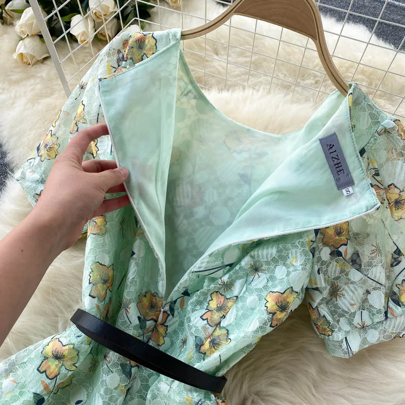 

2021 New Summer Temperament Fashion Vestidos Female Round Neck Sweet Print Puff Sleeves Age-reducing Slim Lace Midi Dress DK718