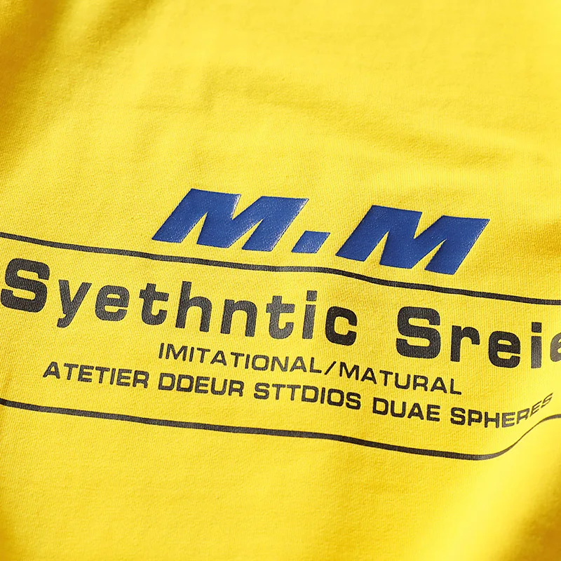 

Hoodies & Sweatshirts