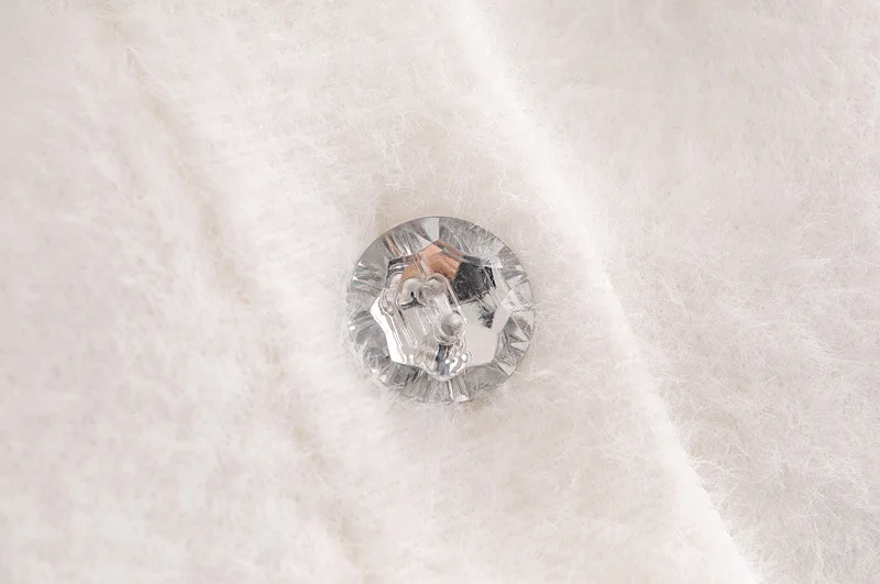 

2021 Spring new style lazy style pure color v-neck mohair cardigan sweater women's top