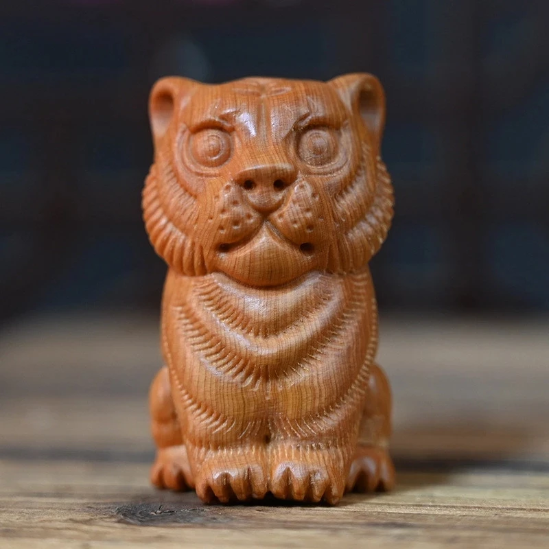 

Handmade Engraving Lion Shape Car Decorations Home Decoration Office Ornaments Wooden Crafts Photography Props