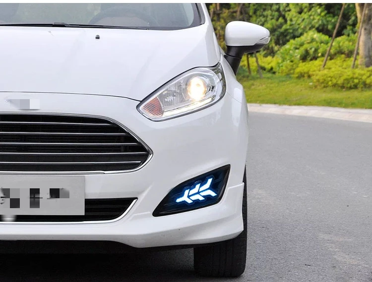 Qirun led drl дневные ходовые огни для Ford Fiesta 2013- с динамическим движущимся желтым поворотным сигналом и синим ночным светом