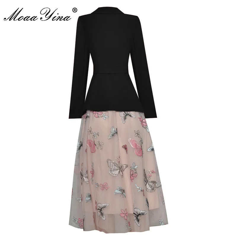 Костюм женский осенний из жакета и юбки с длинным рукавом вышивкой - купить по