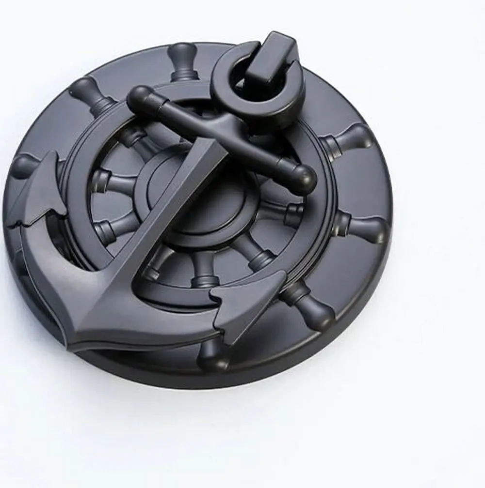 

Европейский старинный лодочный парусный якорь, дверь замака, фотолодка Aldaba