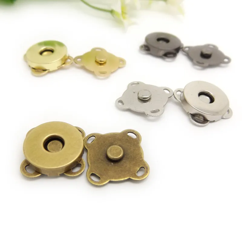 В общей сложности 20 блоков Бронзовый/серебристый/золотистый/угольно-черный