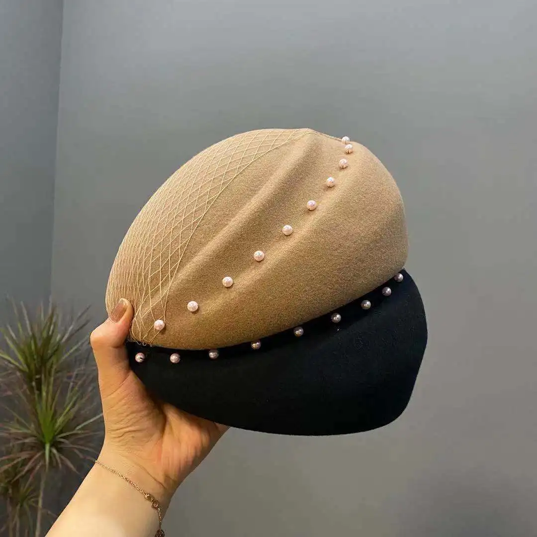 

The New 2022 Australian Pure Wool Beret Son Ms Pearl Lace Painter Cap Elegant Temperament Newsboy Cap For Winter