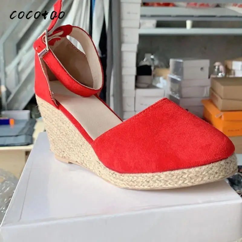 Женские босоножки в ретро стиле плетеные сандалии из соломы на танкетке матовой