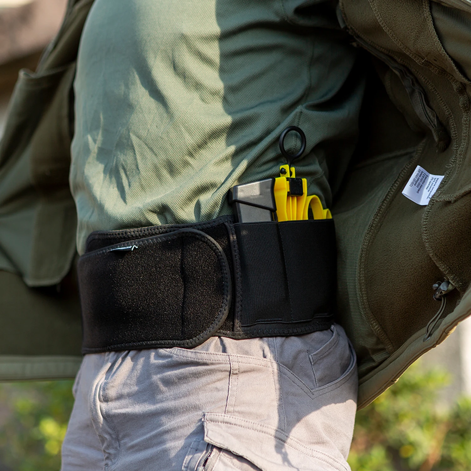 

OneTigris Gun/Pistol Waistband Holster with Pockets Neoprene Bellyband Holster For Glock M&P Shield Sig Sauer Ruger Kahr Beretta