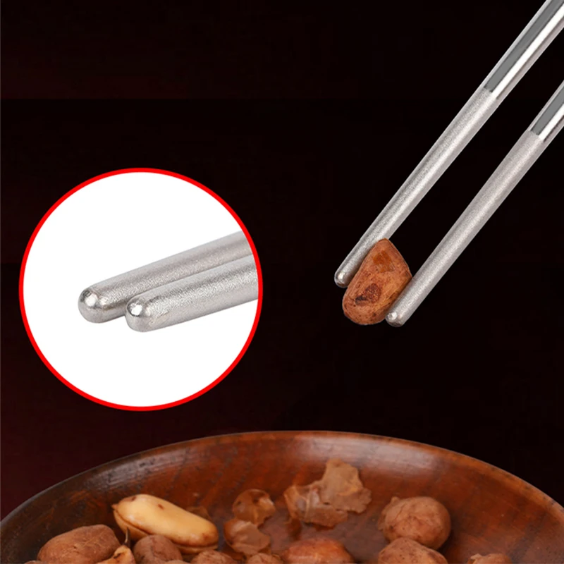 

Titanium Chinese Chopsticks Camping Picnic Accessories Carbon Fiber Chopsticks Ultralight Anti-skid and Anti-scalding 245mm