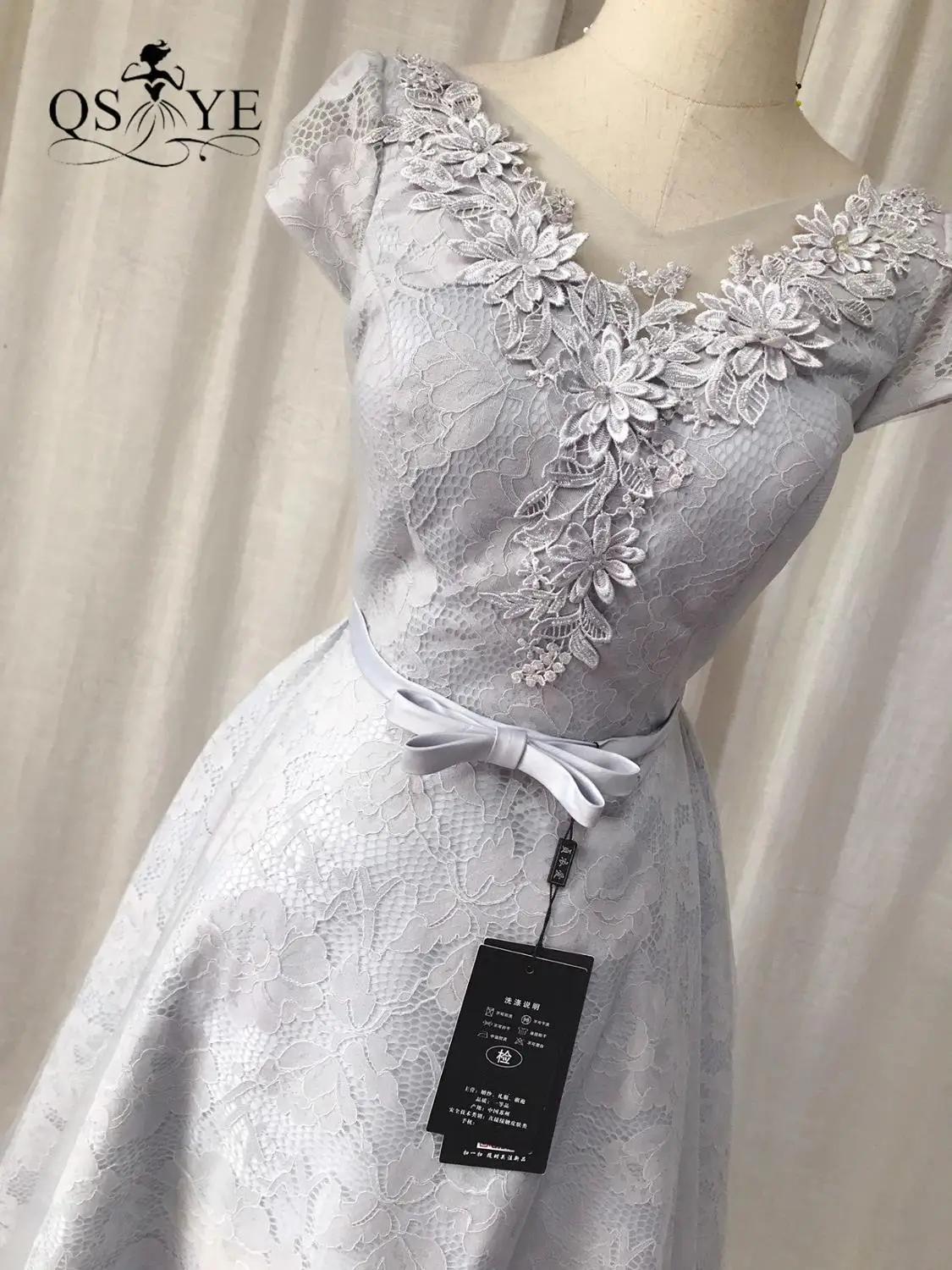 

QSYYE Heavy Lace Grey Short Prom Dresses Puffy A Line Lace Evening Dress Cap Sleeves Party Gown Belt