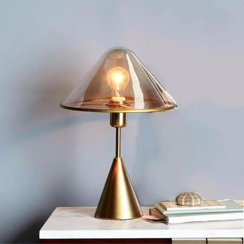 Современная простая стеклянная настольная лампа в виде грибов дизайнерская