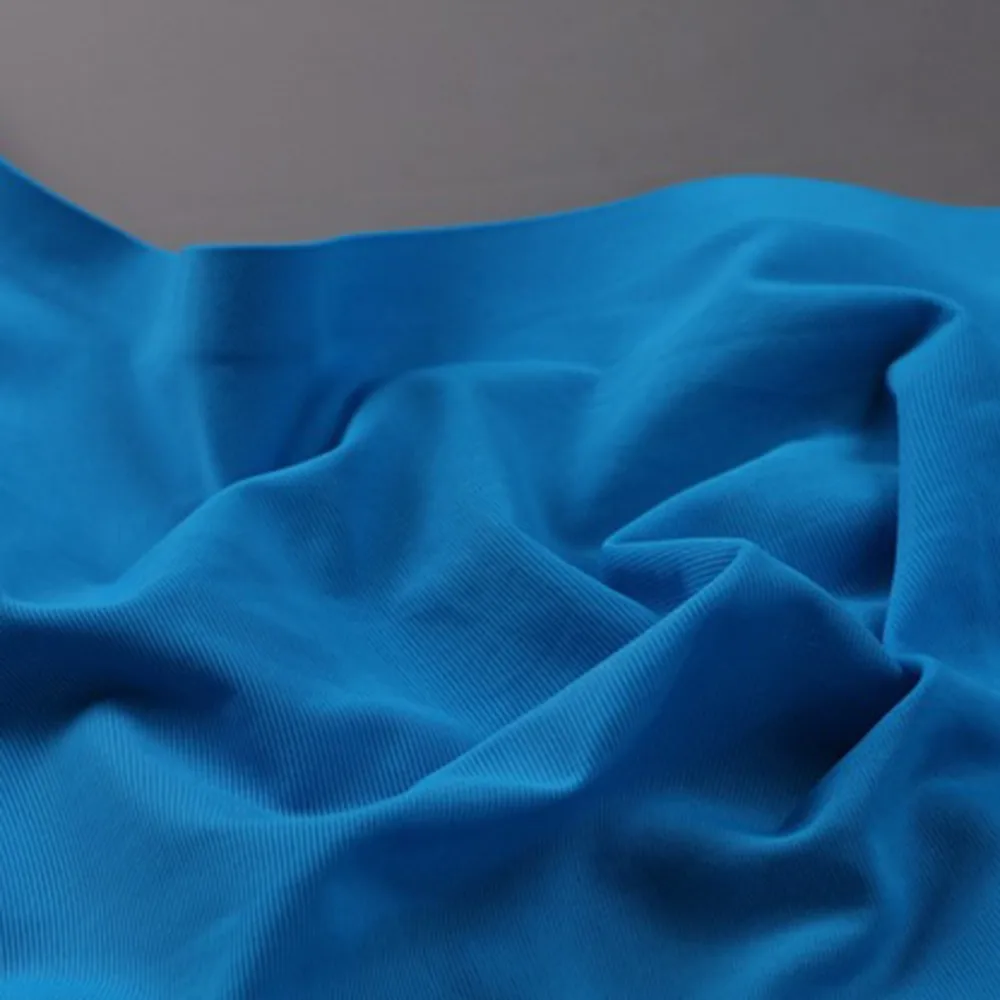 Стринги мужские из вискозы бесшовное дышащее нижнее белье пикантные трусы-танга