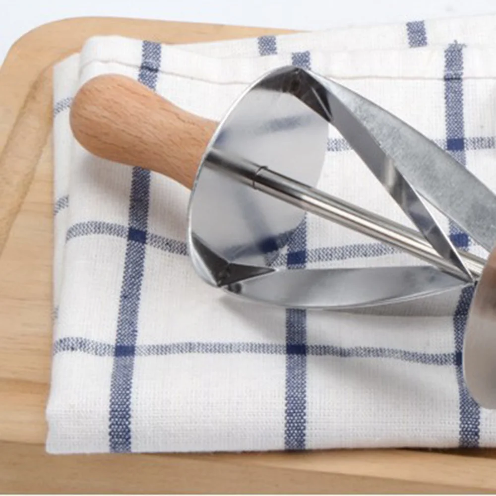 Stainless Steel Croissant Bread Dough Cutter Roller Wheel Pastry Knife Wooden Handle Kitchen Baking | Дом и сад