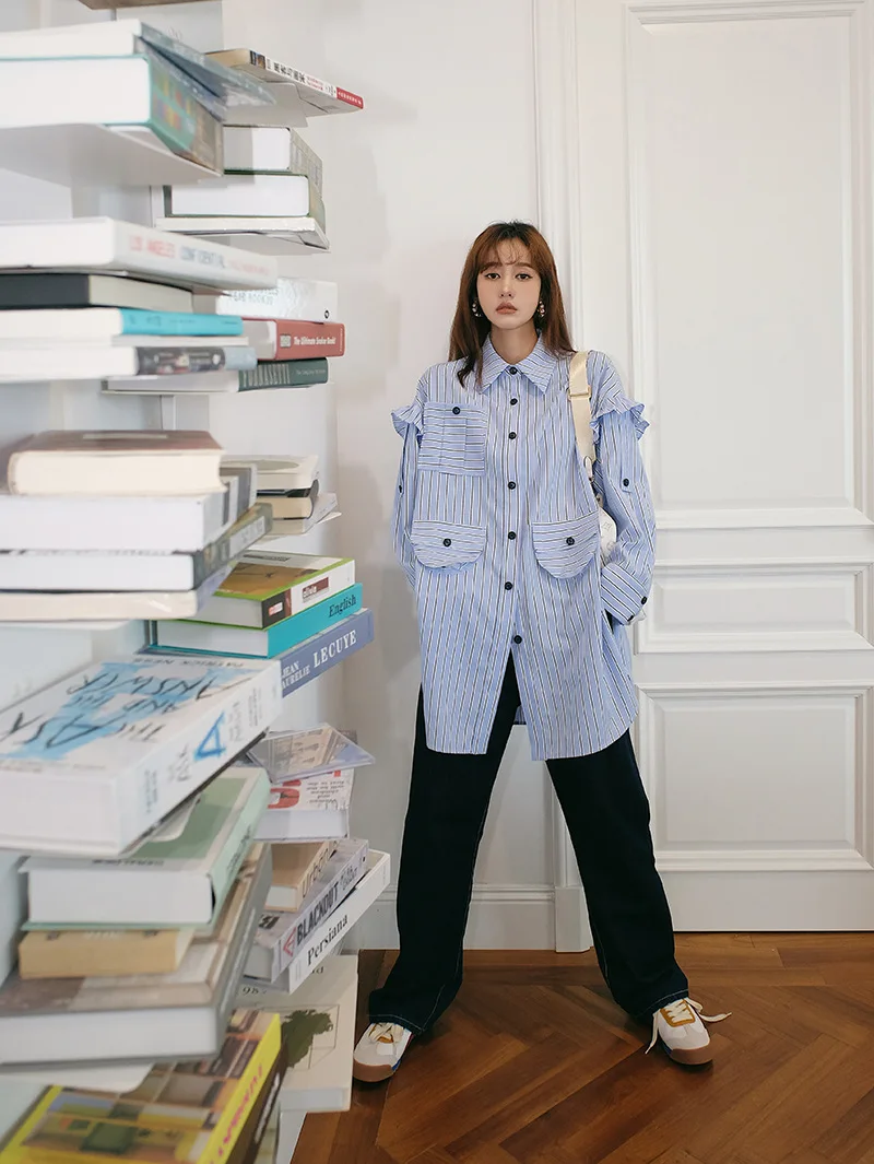 

[EAM] Women Blue Striped Split Big Size Blouse New Lapel Long Sleeve Loose Fit Shirt Fashion Tide Spring Autumn 2021 1Z376