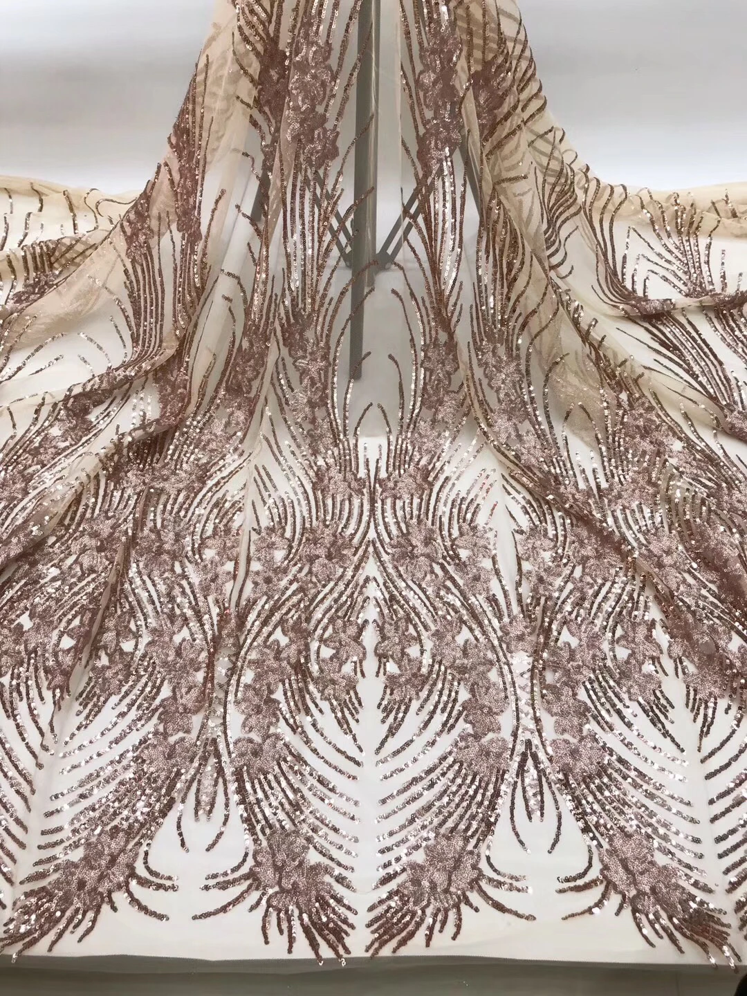 

Pink High Quality Sequins Lace Nigerian Lace Fabric For Wedding 2020 Latest African French Tulle Lace Fabric with Sequin KJL9723