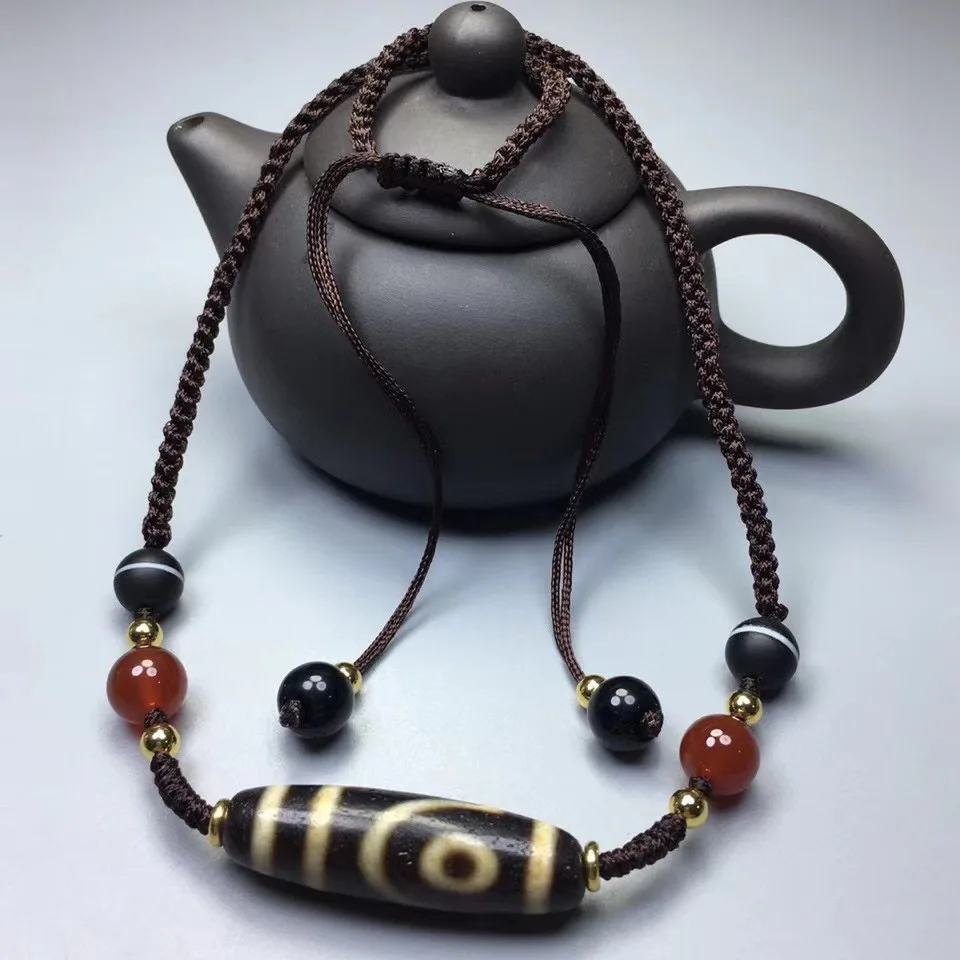 

Hot Selling Natural Agate Two-Eyed Dzi Necklace Charm Jewellery Women's Hand-Carved Necklace for Women Men Fashion Accessories